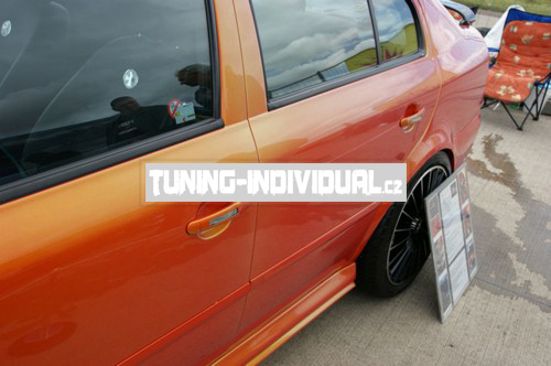 http://www.tuning-garage.cz/foto/doplnky/SK-LEDDHC_3.jpg